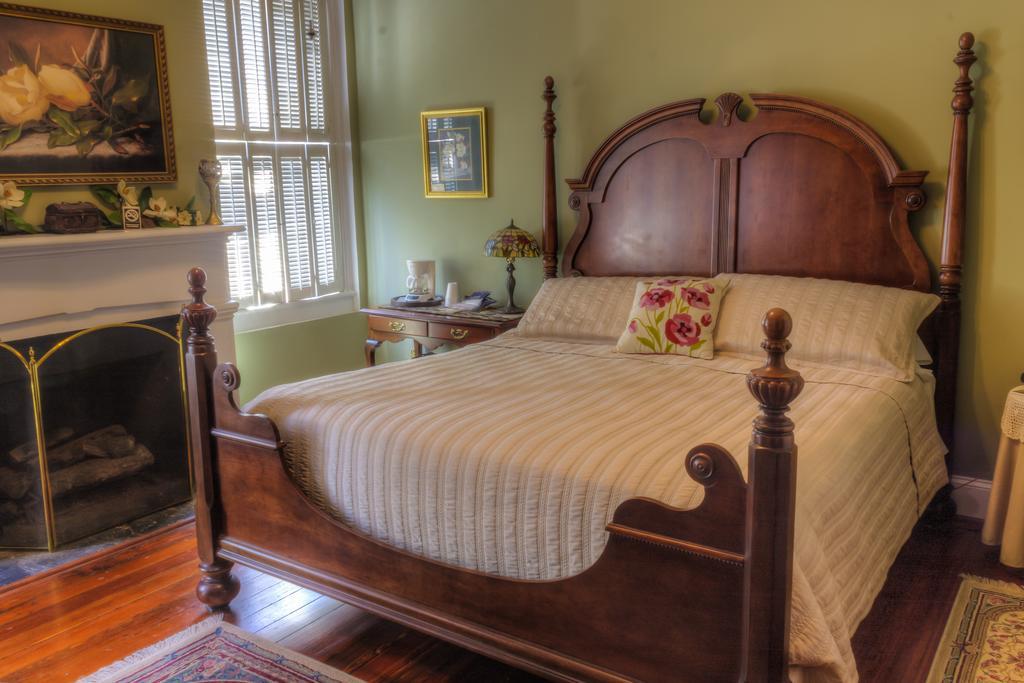Olde Town Inn Augusta Bagian luar foto