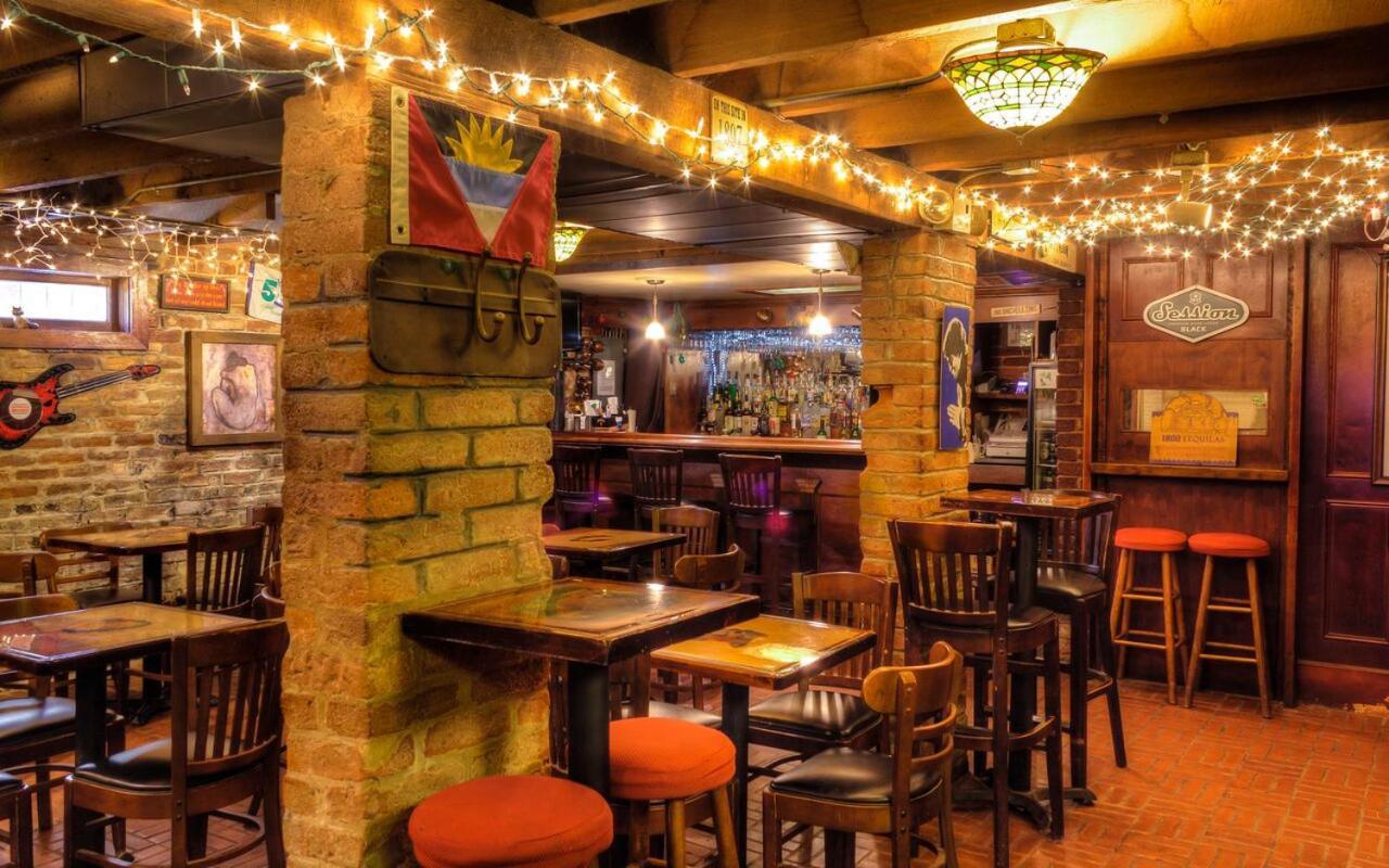Olde Town Inn Augusta Bagian luar foto